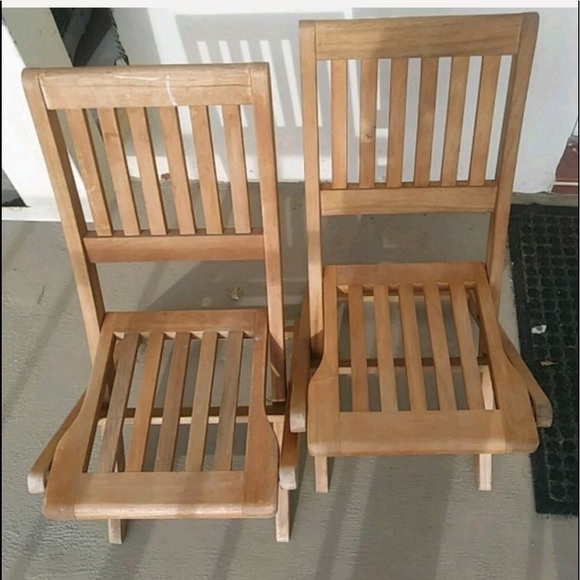 2 Kids Size Wood Chairs Garden chairs Plant stands - Picture 3 of 3